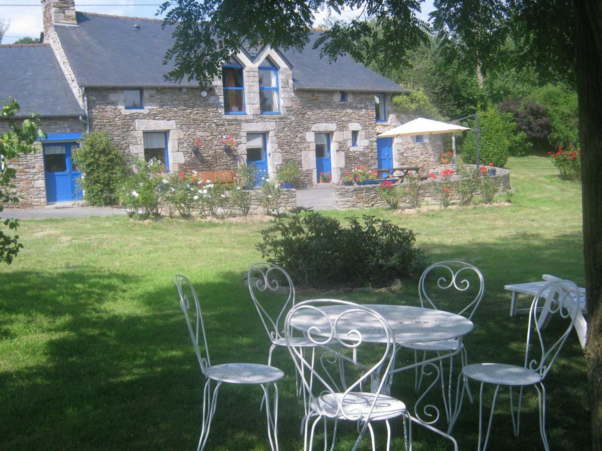 La Touche D'En Bas Hotel Plouguenast Exterior foto